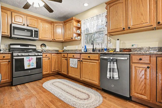 2698 N Van Gogh Drive, La Porte, IN 46350