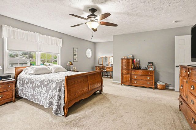 2698 N Van Gogh Drive, La Porte, IN 46350