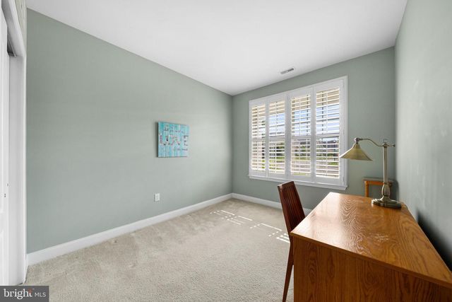 10 MONTCLAIRE RD, Medford, NJ 08055