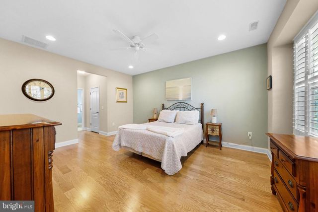 10 MONTCLAIRE RD, Medford, NJ 08055