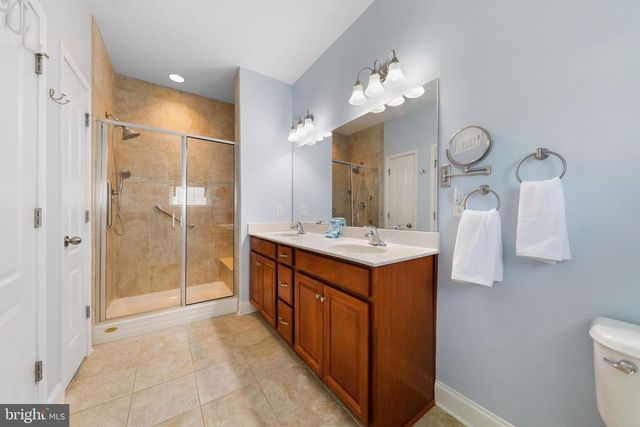 10 MONTCLAIRE RD, Medford, NJ 08055