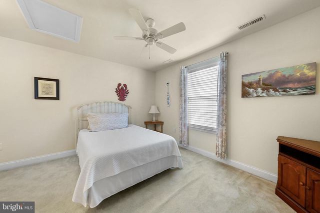 10 MONTCLAIRE RD, Medford, NJ 08055