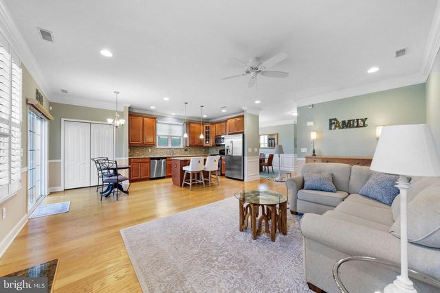 10 MONTCLAIRE RD, Medford, NJ 08055