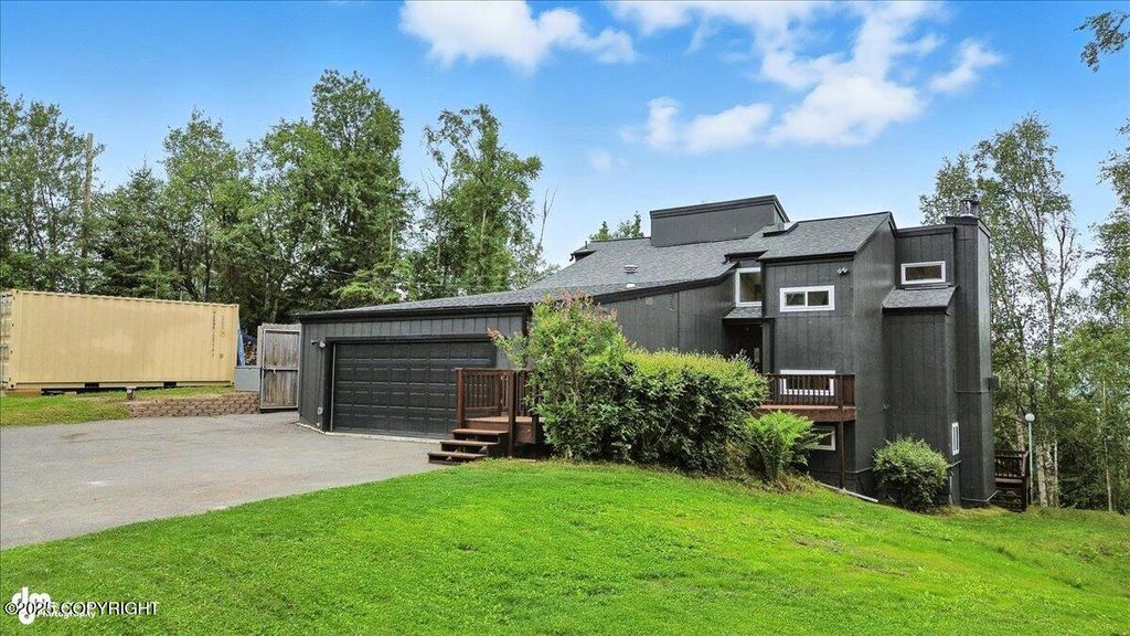 12124 Rainwater Circle, Eagle River, AK 99577