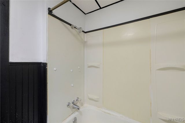 451 20th Street, Niagara Falls, NY 14303