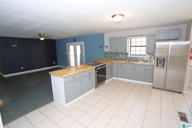 166 ROCK STORE ROAD, Sylacauga, AL 35150