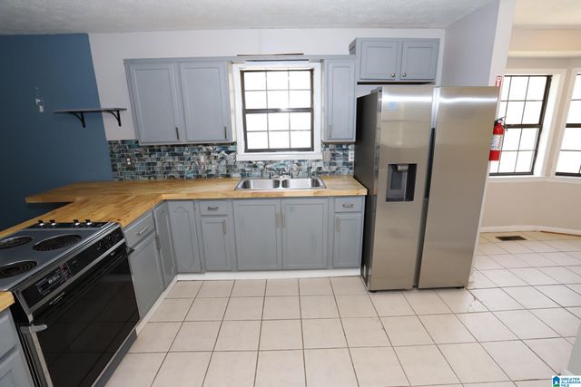 166 ROCK STORE ROAD, Sylacauga, AL 35150