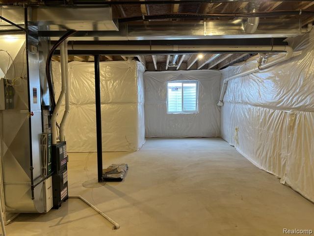 2878 Clivedon Road, Howell, MI 48843