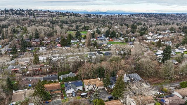 7025 14th Avenue SW, Seattle, WA 98106