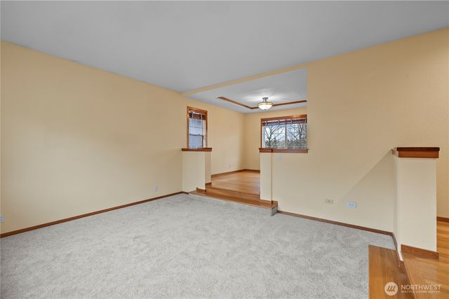 7025 14th Avenue SW, Seattle, WA 98106