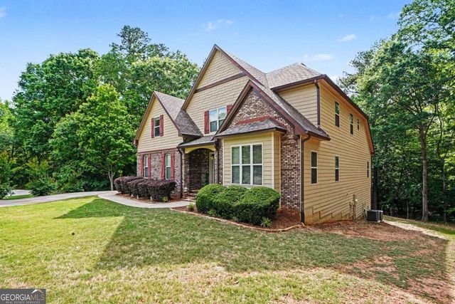 505 Barrington Farms Parkway, Sharpsburg, GA 30277