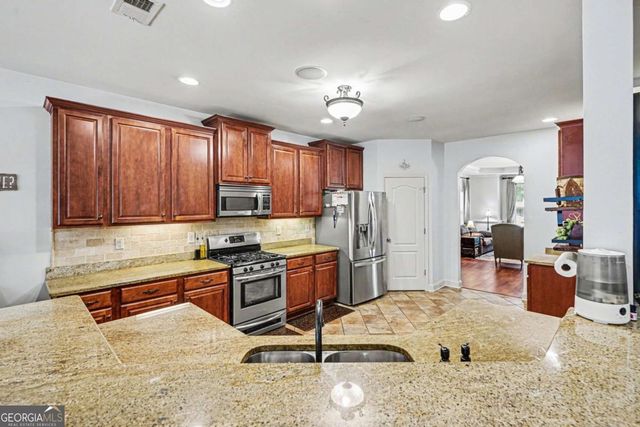 505 Barrington Farms Parkway, Sharpsburg, GA 30277