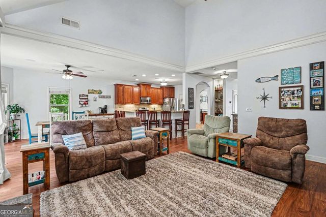 505 Barrington Farms Parkway, Sharpsburg, GA 30277