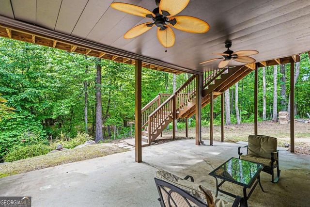 505 Barrington Farms Parkway, Sharpsburg, GA 30277