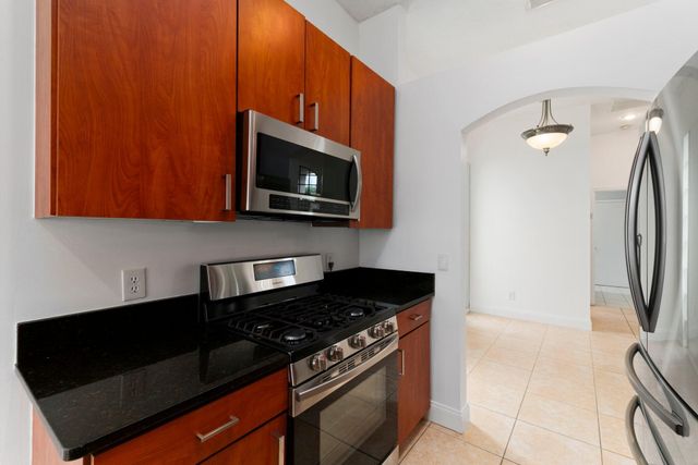 435 SW Jefferson Circle, Port St. Lucie, Port St Lucie, FL 34986