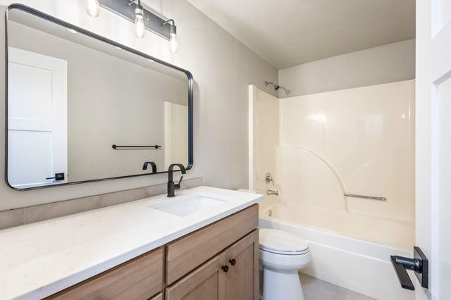 16769 S Century Drive, Bend, OR 97707