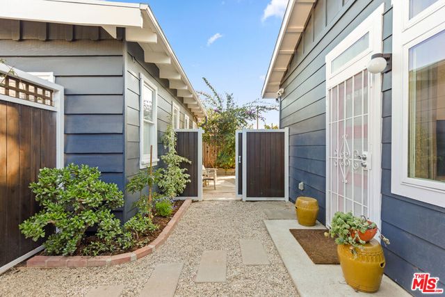 3310 London Street, Los Angeles, CA 90026