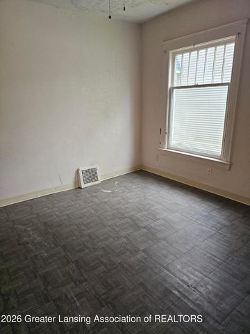 222 W Maple Street, Lansing, MI 48906