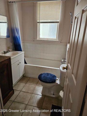 222 W Maple Street, Lansing, MI 48906