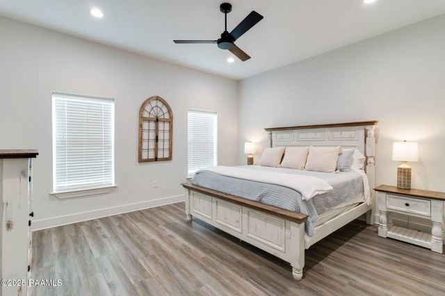 711 E Main Street 200, Broussard, LA 70518