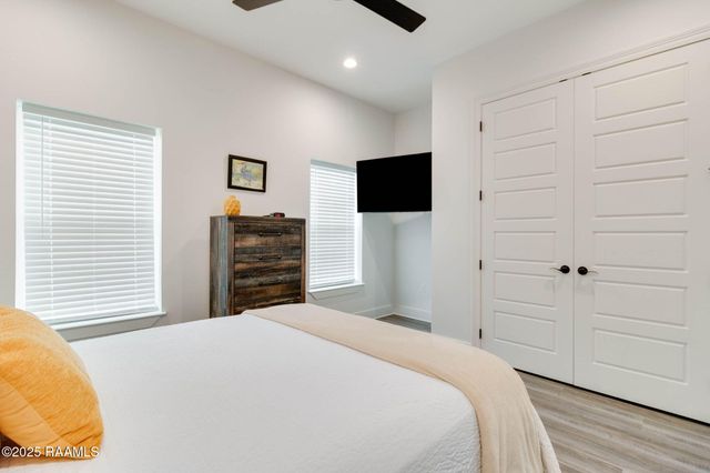 711 E Main Street 200, Broussard, LA 70518
