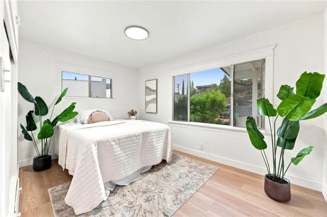 447 W Avenue 37, Los Angeles, CA 90065