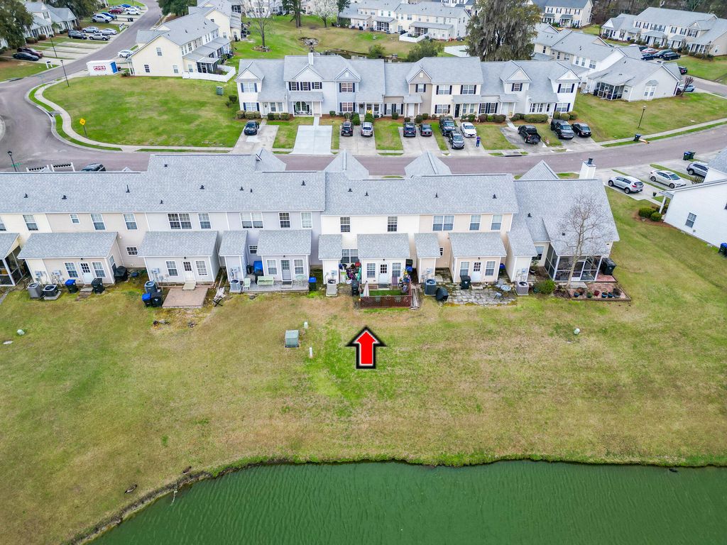 Image 6 of property listing at 110 Black River Drive, Summerville, SC 29485