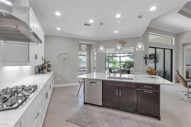 15402 CASTLE PARK TERRACE, Bradenton, FL 34202