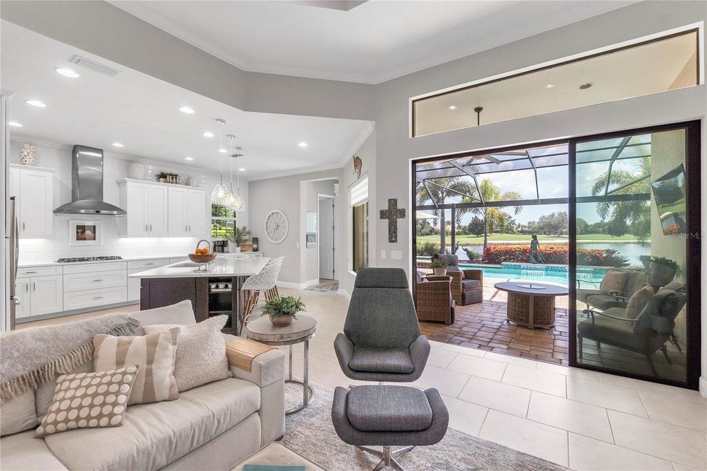Image 26 of property listing at 15402 CASTLE PARK TERRACE, Bradenton, FL 34202