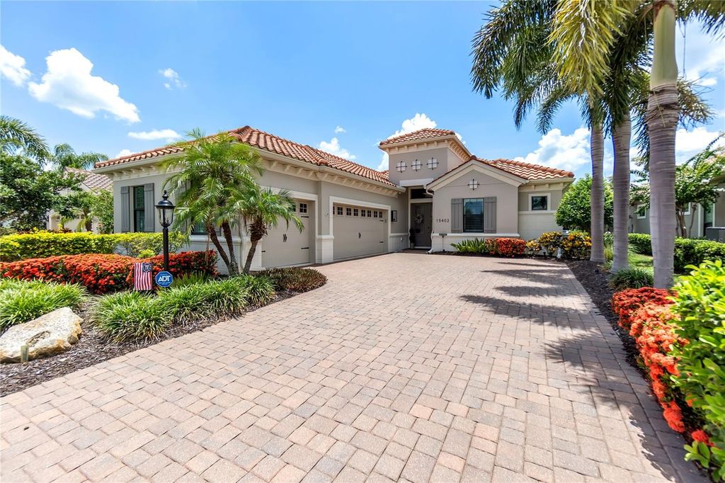 Image 5 of property listing at 15402 CASTLE PARK TERRACE, Bradenton, FL 34202