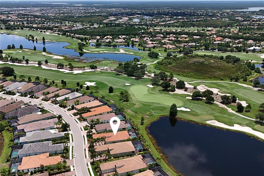 Image 62 of property listing at 15402 CASTLE PARK TERRACE, Bradenton, FL 34202