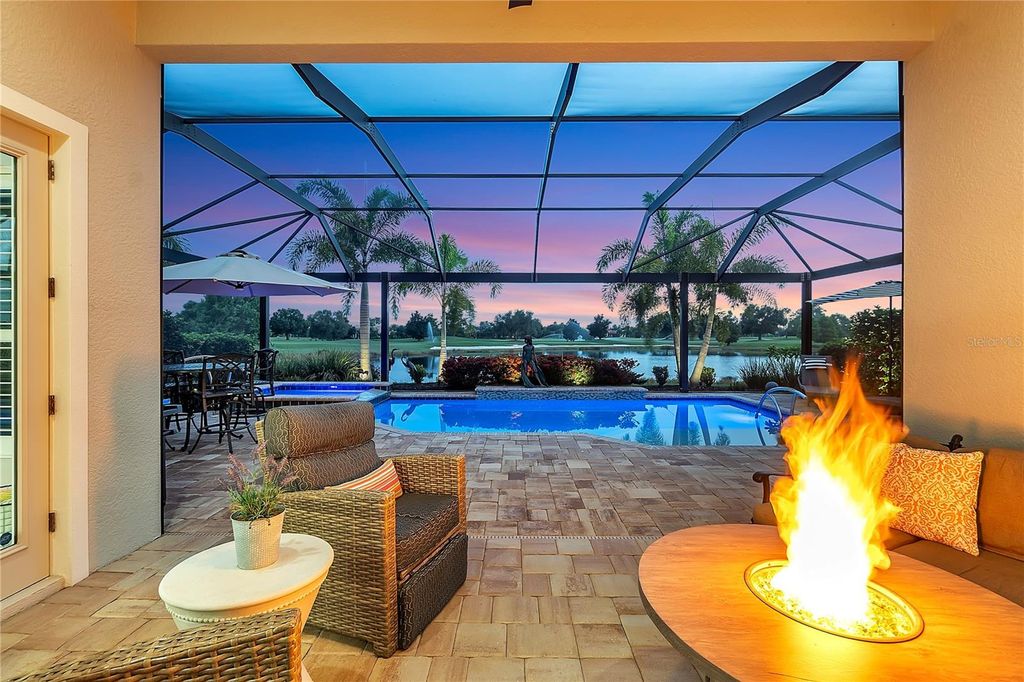 Image 69 of property listing at 15402 CASTLE PARK TERRACE, Bradenton, FL 34202