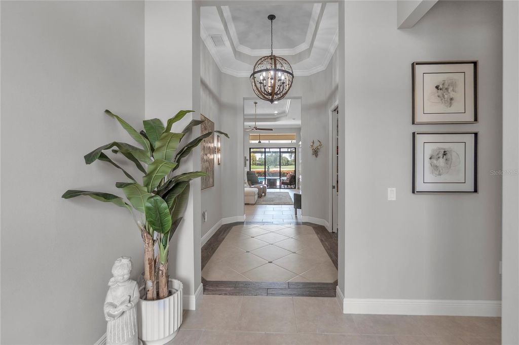 Image 8 of property listing at 15402 CASTLE PARK TERRACE, Bradenton, FL 34202