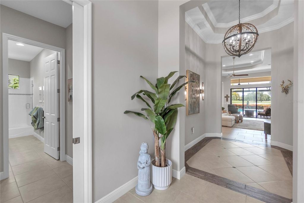 Image 9 of property listing at 15402 CASTLE PARK TERRACE, Bradenton, FL 34202
