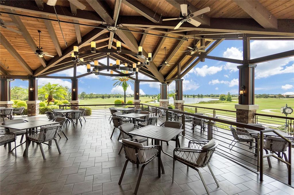 Image 81 of property listing at 15402 CASTLE PARK TERRACE, Bradenton, FL 34202