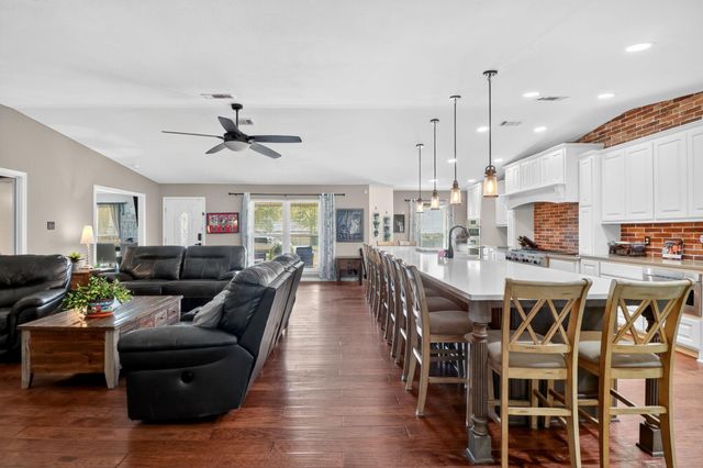504 Virginia DR, Round Rock, TX 78664