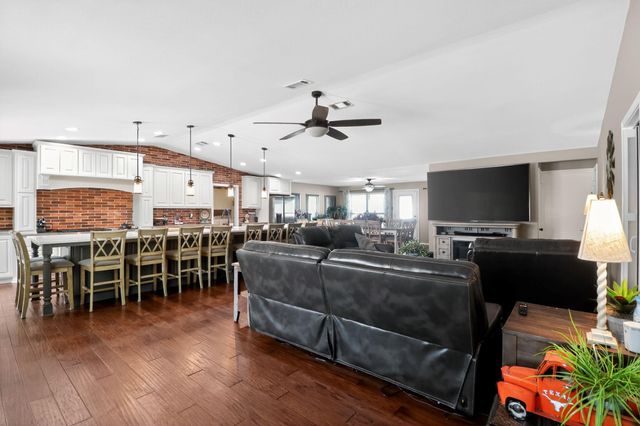 504 Virginia DR, Round Rock, TX 78664