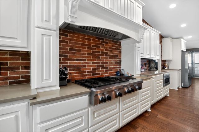 504 Virginia DR, Round Rock, TX 78664