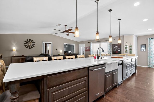 504 Virginia DR, Round Rock, TX 78664