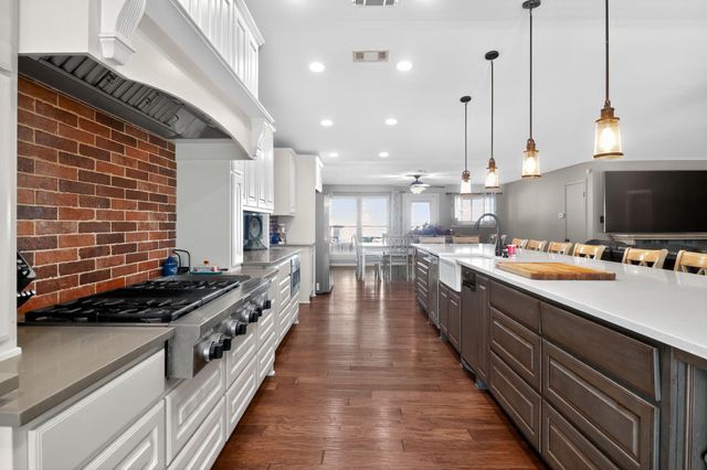 504 Virginia DR, Round Rock, TX 78664