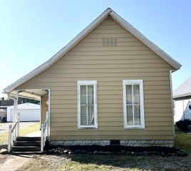 413 W York Street, Rockville, IN 47872