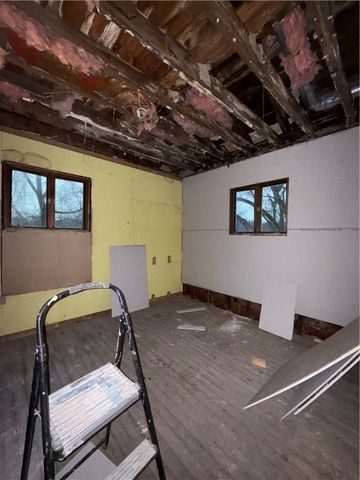 128 Pointview Rd, Brentwood, PA 15227