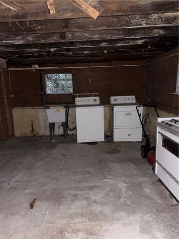 128 Pointview Rd, Brentwood, PA 15227