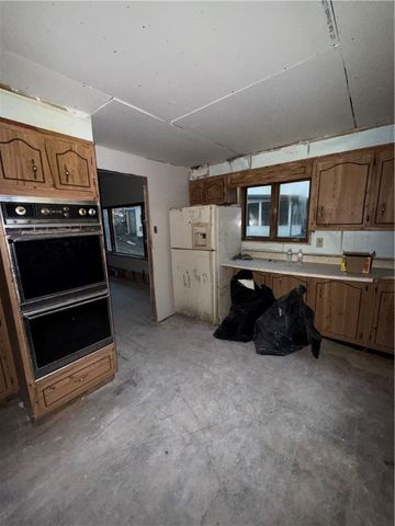 128 Pointview Rd, Brentwood, PA 15227