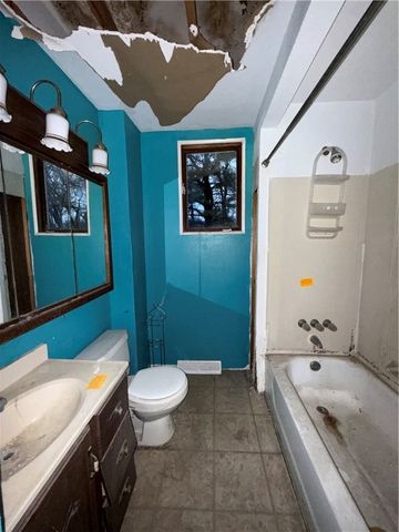 128 Pointview Rd, Brentwood, PA 15227