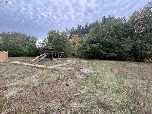 455 Se WOODY Ct, Myrtle Creek, OR 97457