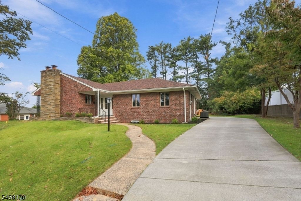 16 Charlotte St, Sayreville Boro, NJ 08872 — photo 2