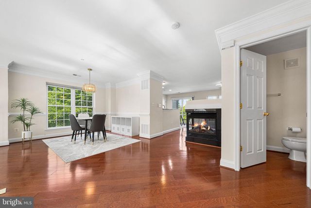 4431-B EASTWICK CT, Fairfax, VA 22033
