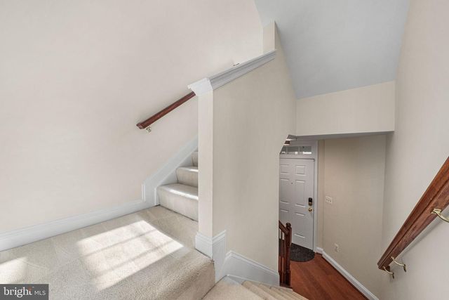 4431-B EASTWICK CT, Fairfax, VA 22033
