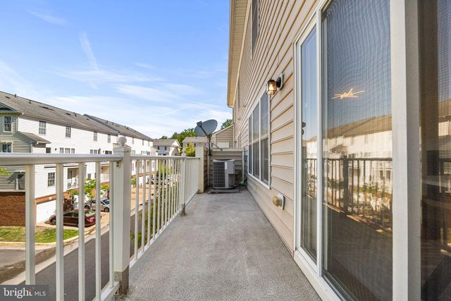4431-B EASTWICK CT, Fairfax, VA 22033